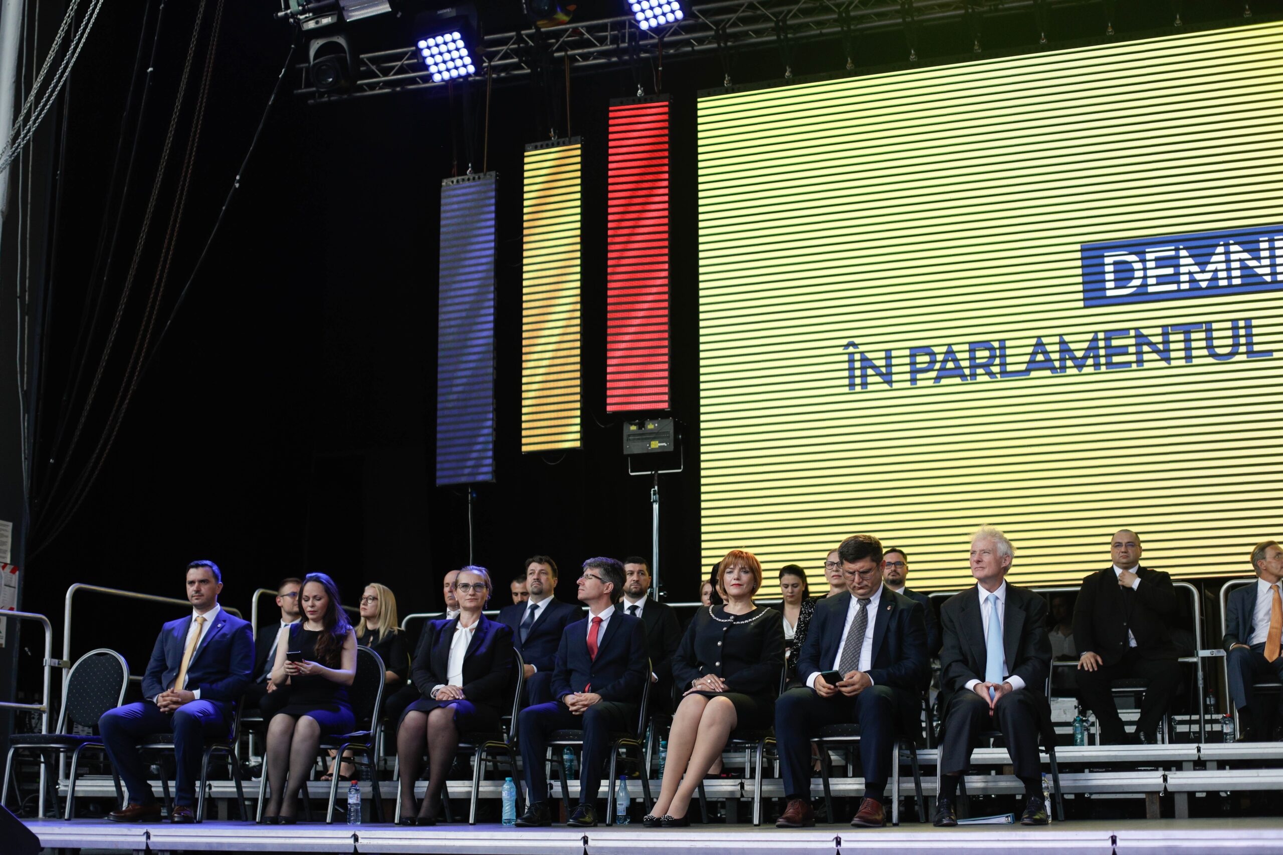 Exotica listă AUR pentru Parlamentul European: de la traseiști la lideri ai partidului