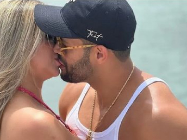 Fotbalistul care s-a căsătorit cu verișoara copiilor lui a împlinit 37 de ani! Surpriza avută de ziua sa