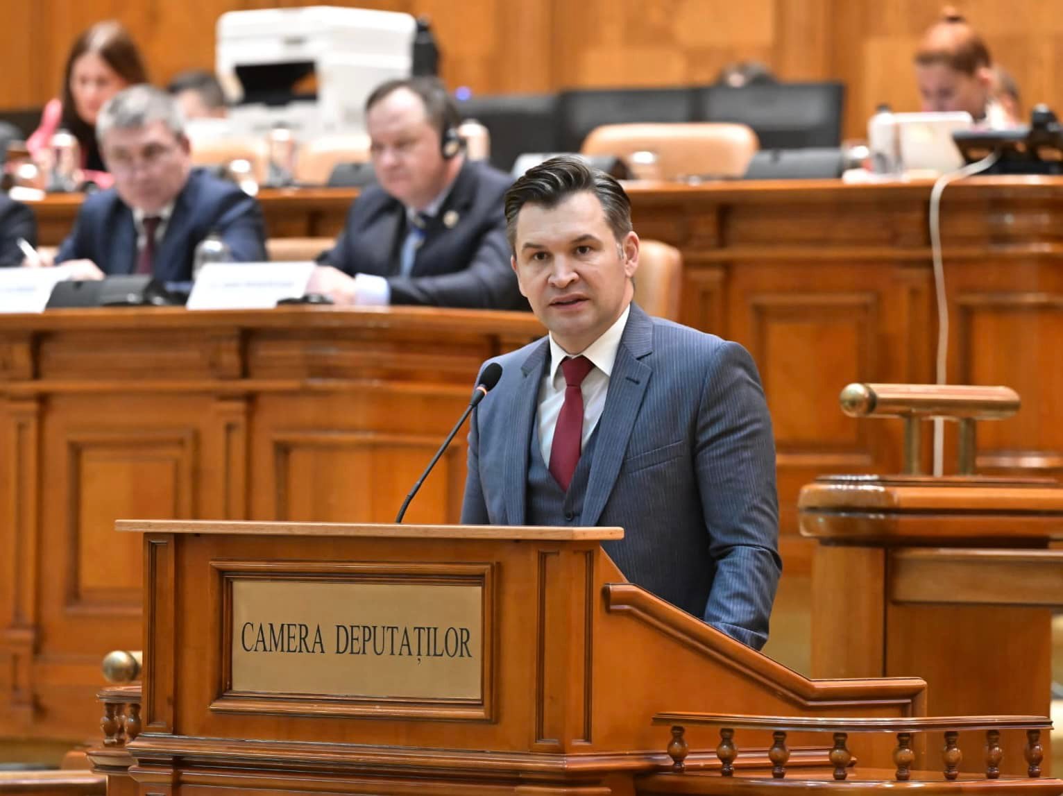Stroe (PNL): Nu se pune problema ieșirii de la guvernare. Nervozitatea excesivă face foarte rău