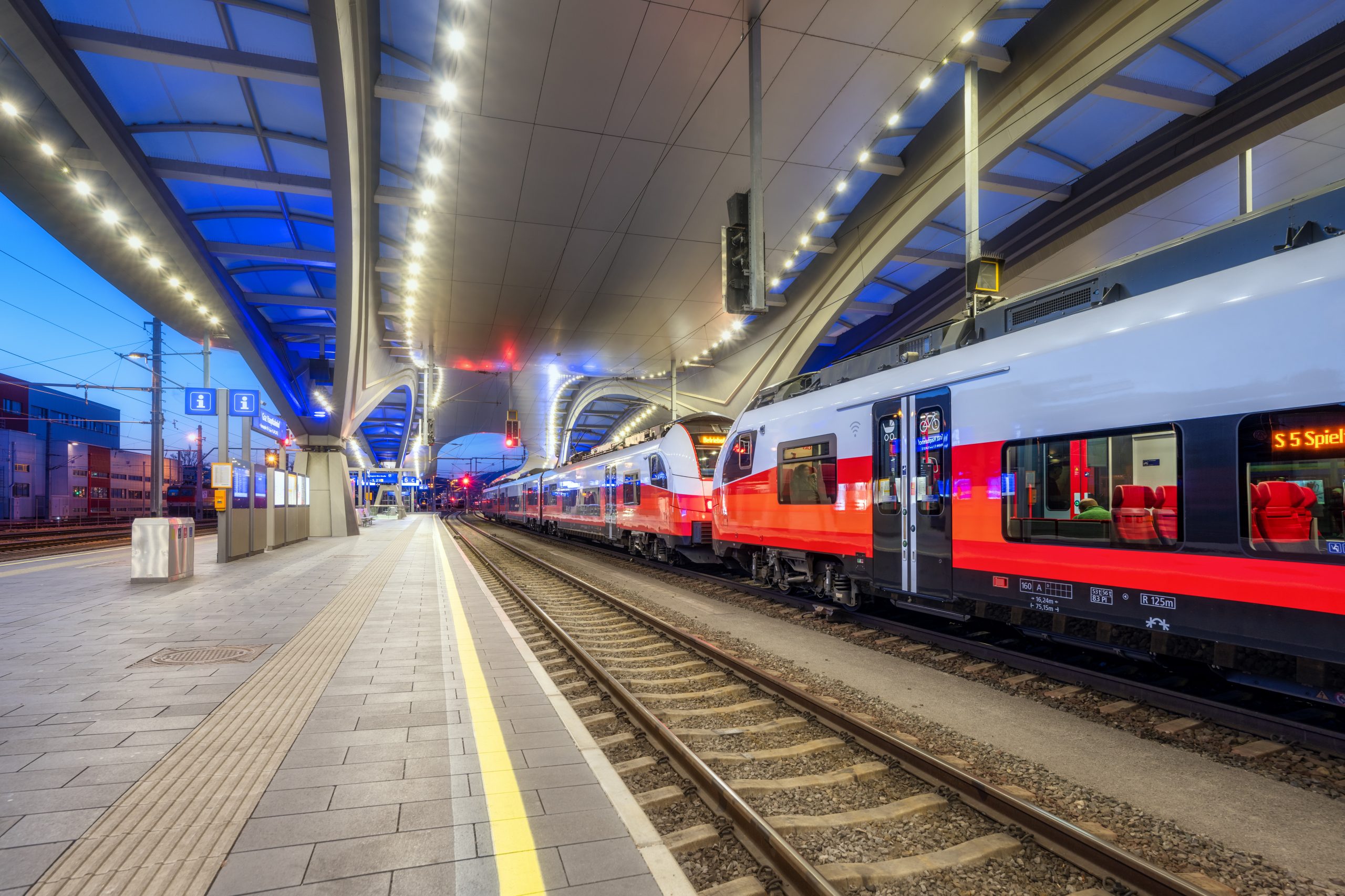 Austria Oferă Transport Public Gratuit Timp De Un An Pentru Cei Care își Fac Un Anumit Tatuaj
