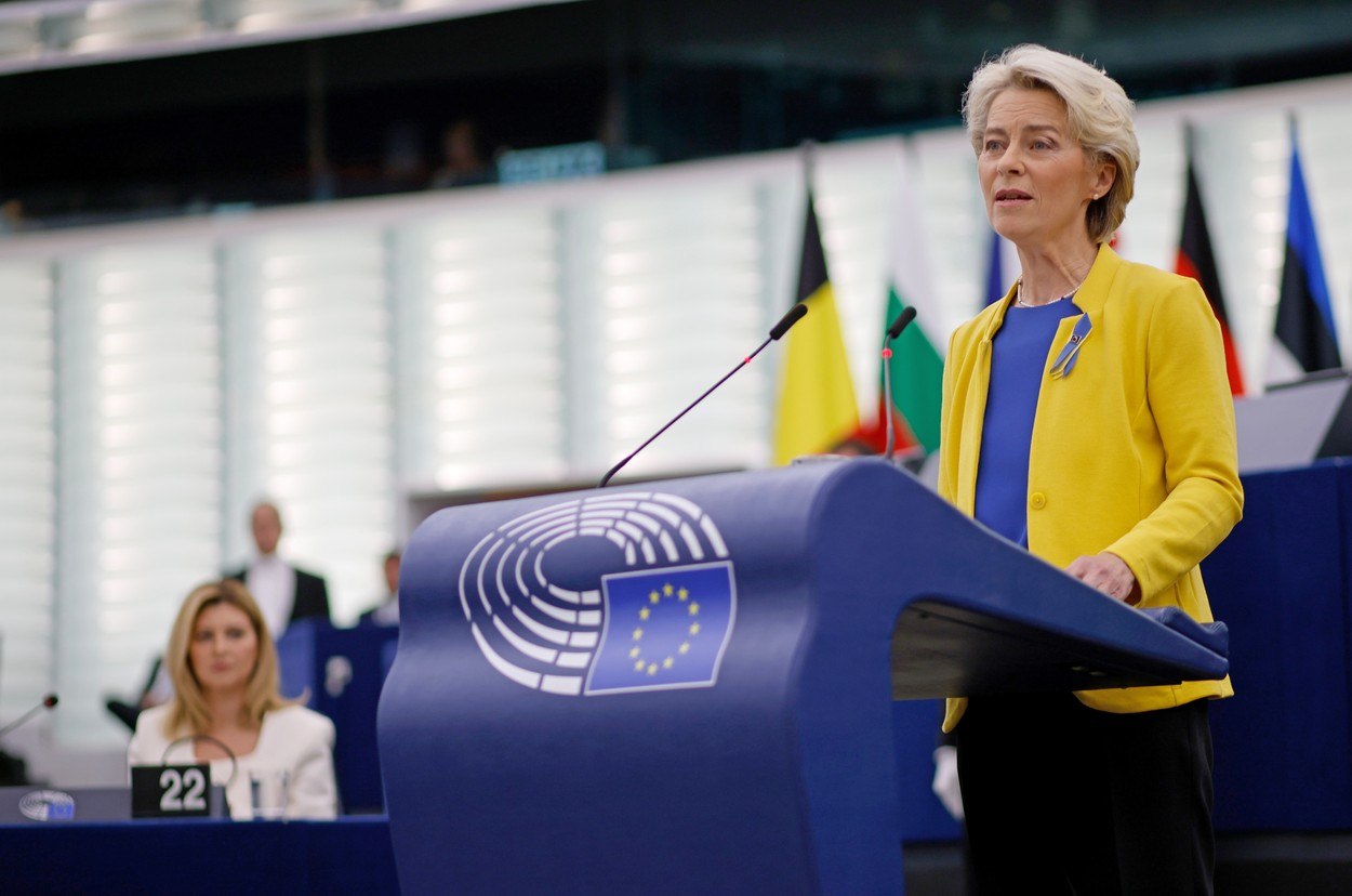 Europa clocotește politic. Comisia Europeană, amenințată cu moțiuni din ambele extreme. AUR a deschis cutia pandorei