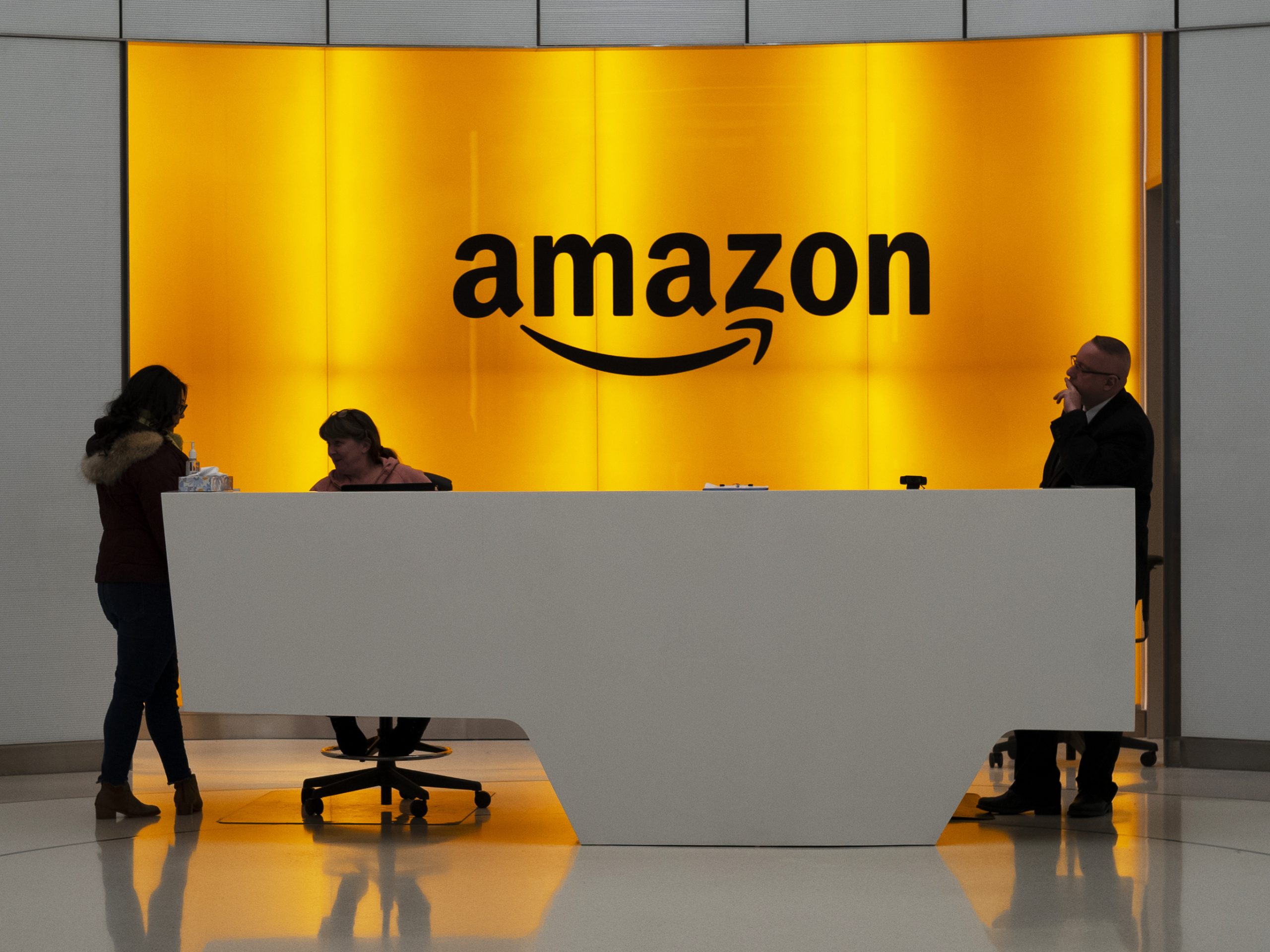 Amazon vrea să intre pe piața mașinilor autonome