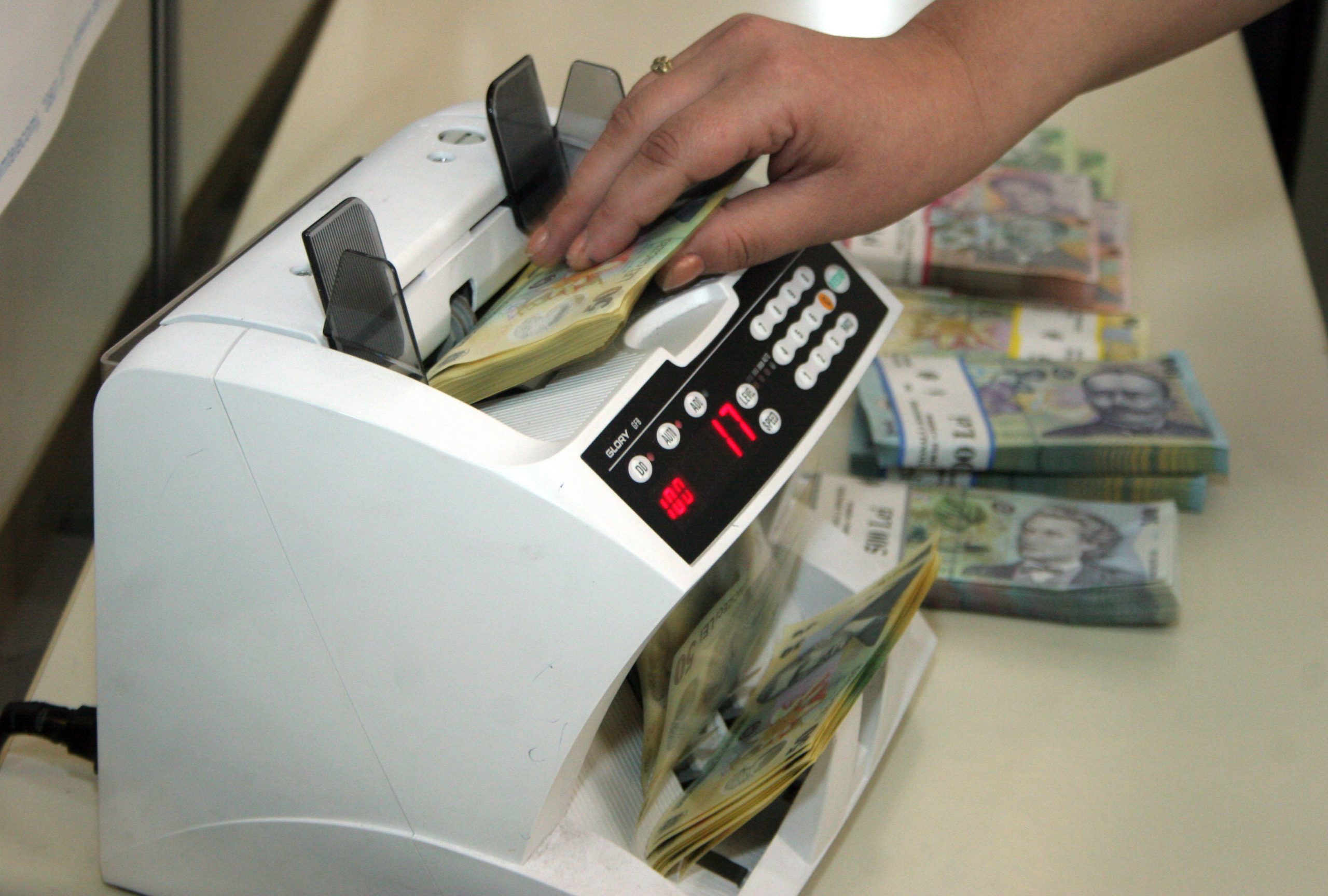 Băncile au încasat în primele nouă luni din 2023 venituri record din dobânzi pentru creditele acordate