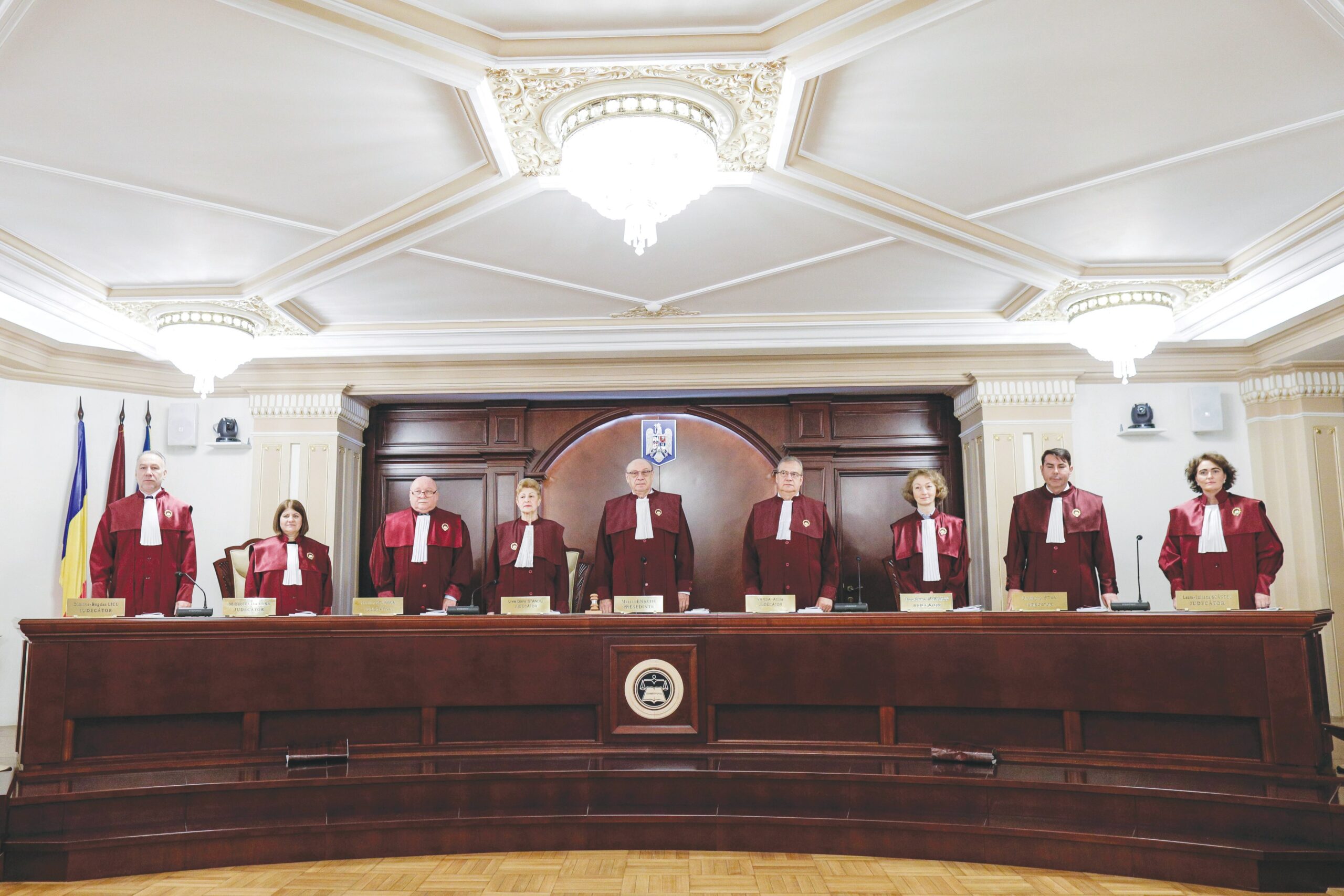 Cum împarți două paie la trei partide. Dispută în coaliție pe numirea viitorilor judecători CCR | SURSE