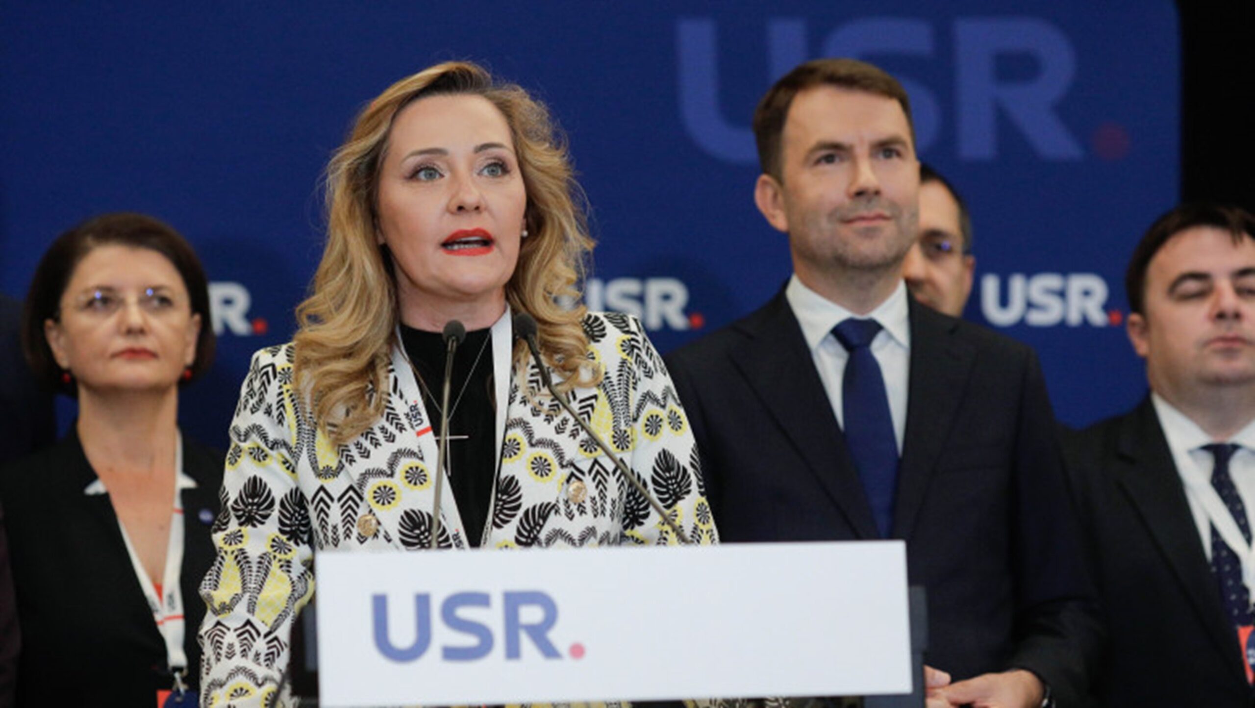 Tensiuni și demisii în USR. Conflict mocnit la București