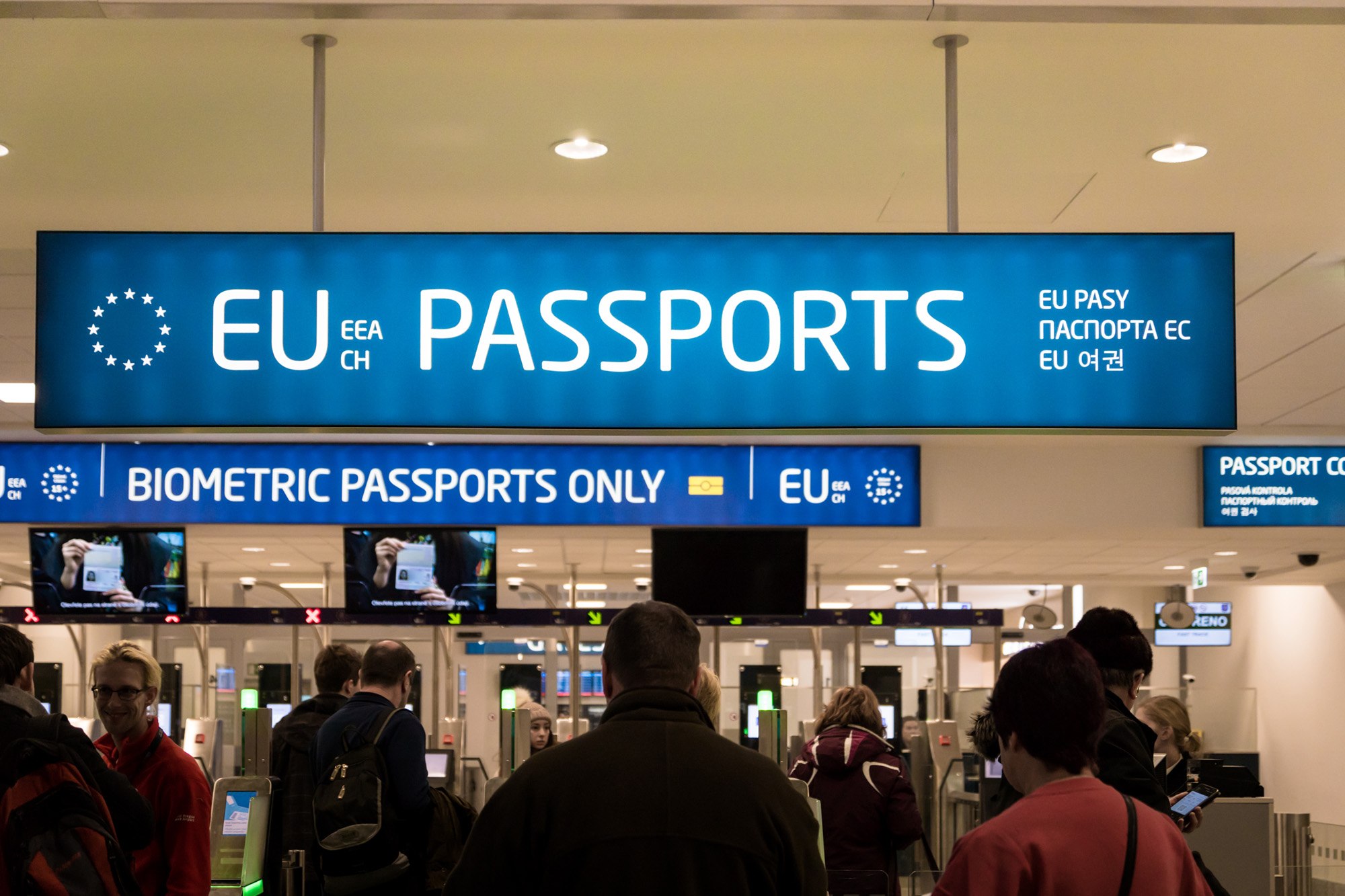 Cât de pregătite sunt aeroporturile din România pentru intrarea în Schengen