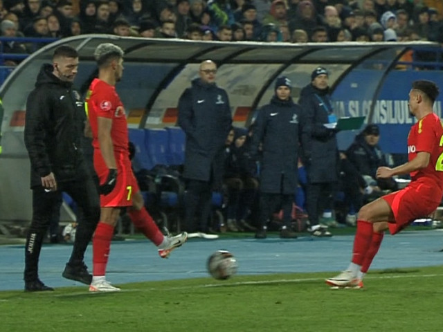 Video Exclusiv | Lăcătuș și Duckadam, ”scut” în fața lui Coman. Gestul atacantului de la FCSB a iscat multe comentarii