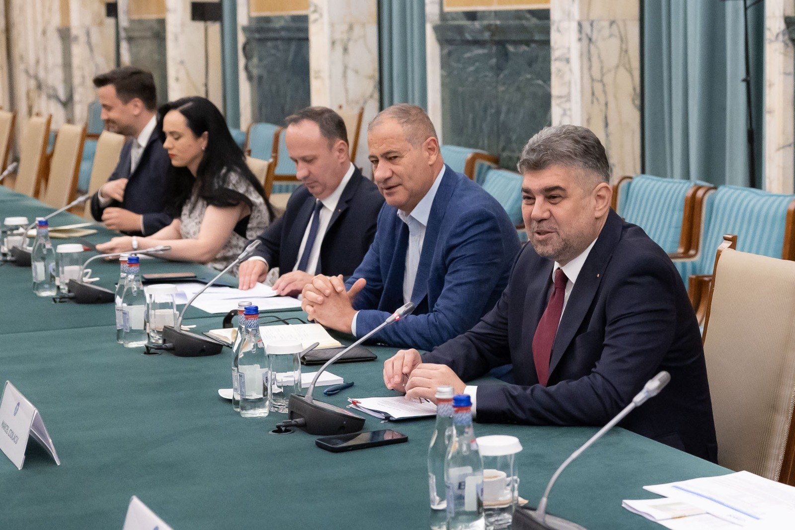 Salariații din primării intră în grevă generală. Noian de revendicări