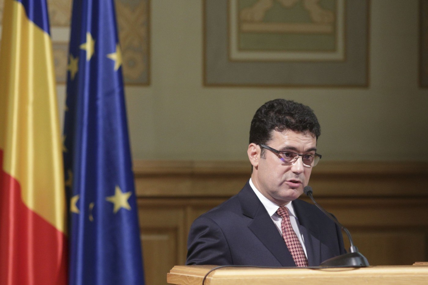 Rectorul SNSPA: România pare inactivă, în timp ce AUR, „un partid anti-românesc, nu numai că nu este investigat, dar este chiar finanțat”