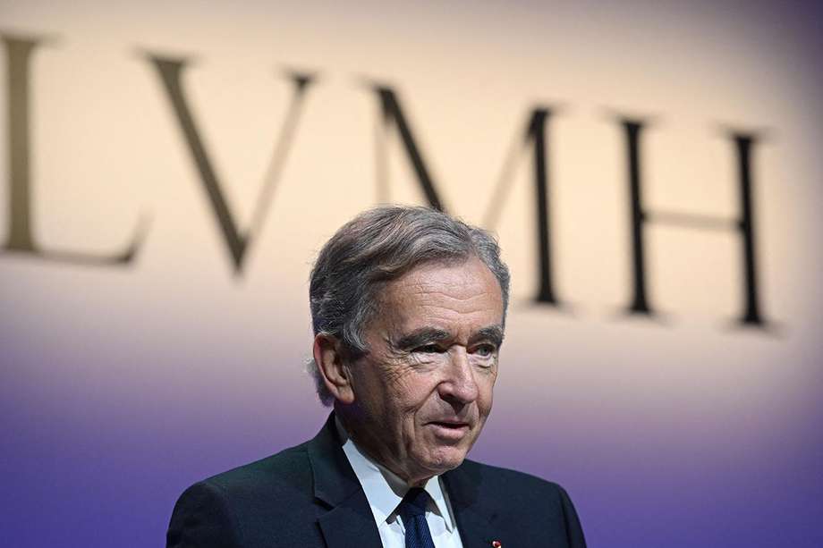 Bernard Arnault îl detronează pe Musk în topul miliardarilor lumii