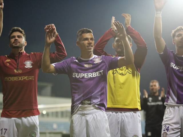 Rapid cedează un fotbalist la o rivală din SuperLiga României