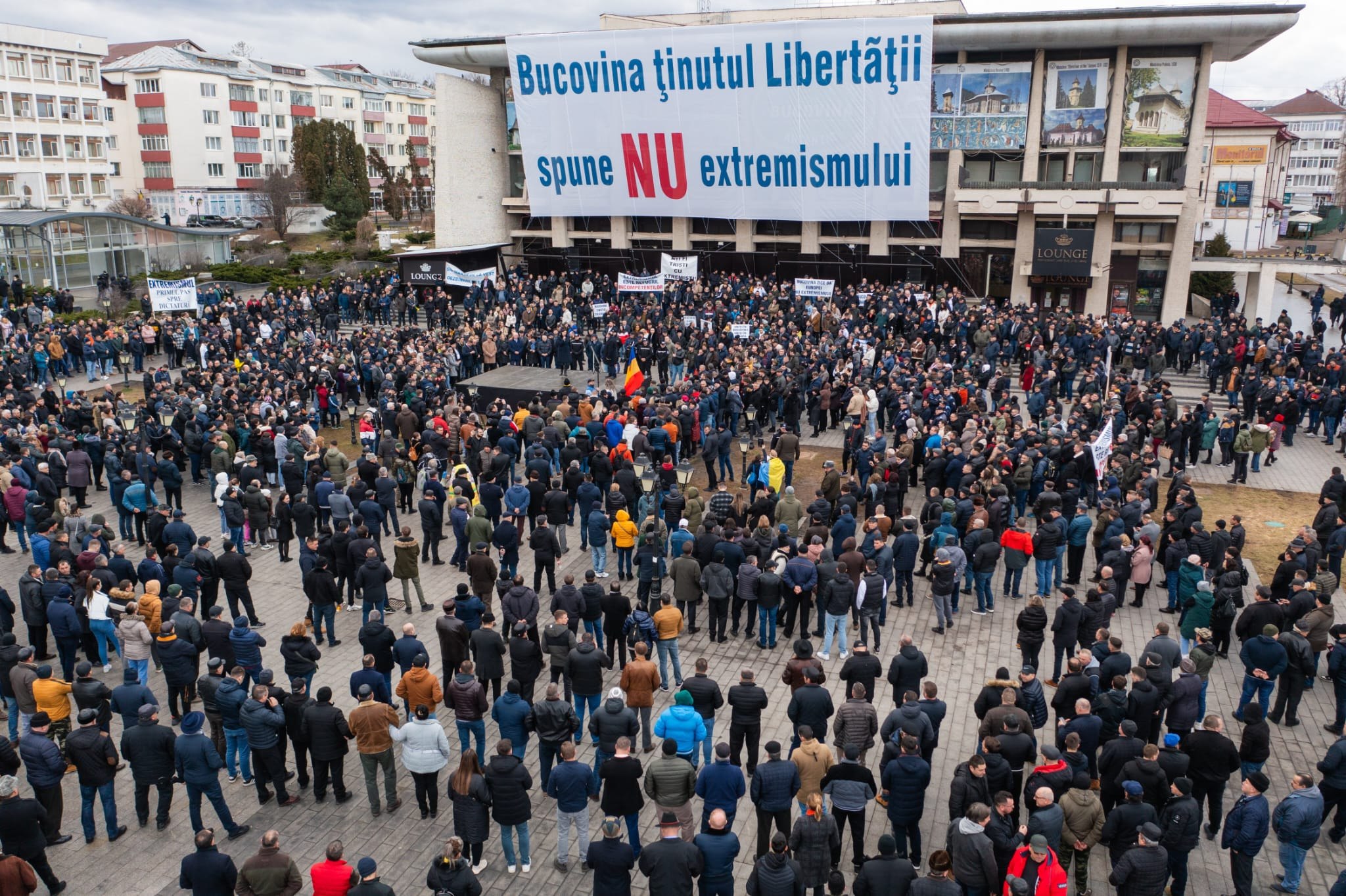 Miting împotriva extremismului organizat la Suceava