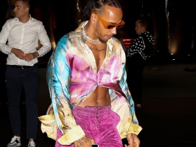 E oficial! Lewis Hamilton a semnat cu Ferrari. Când va intra în vigoare contractul