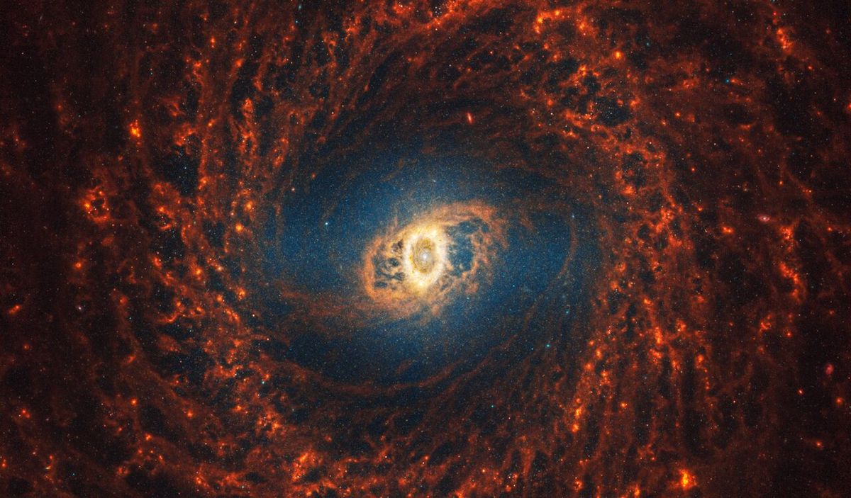 Telescopul James Webb surprinde imagini cu 19 galaxii spiralate