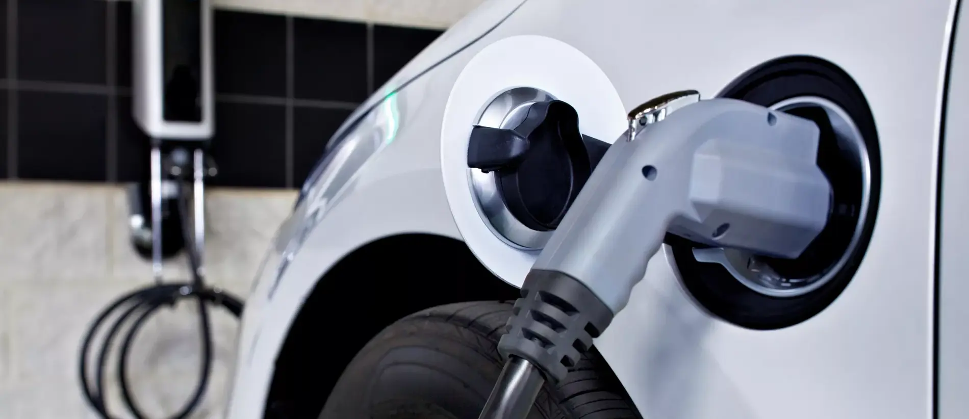 România atinge pragul de 5% vânzări EV din totalul de vehicule
