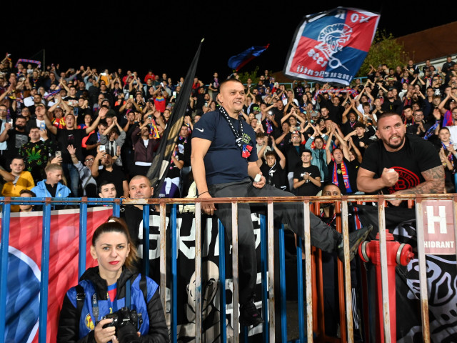 Ce banner au afișat ultrașii de la FCSB în miez de noapte, după scandalul uriaș apărut la Rapid