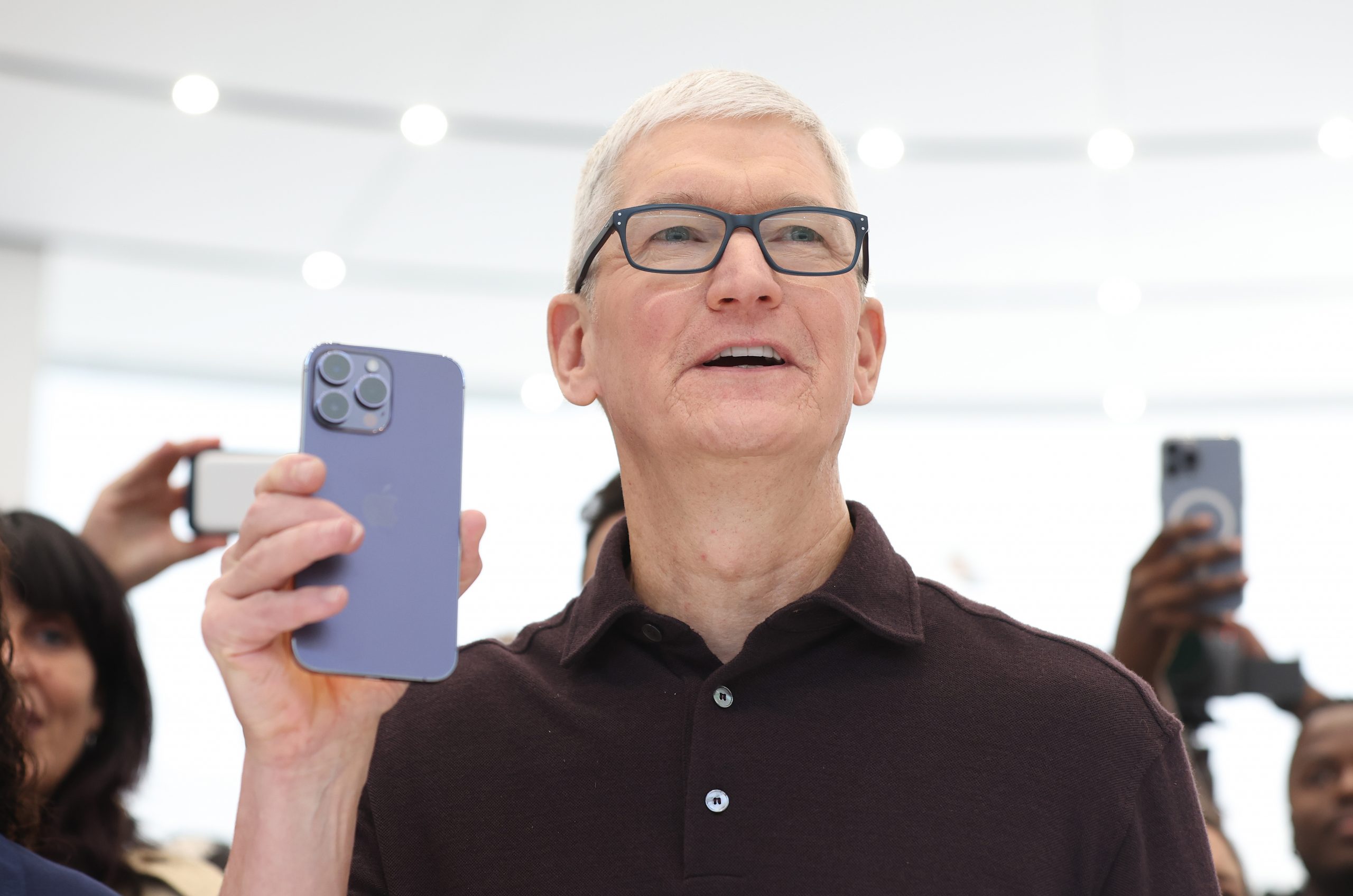 Apple a reluat discuțiile cu OpenAI