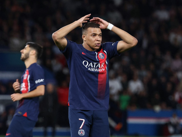Surpriză! PSG s-a încurcat cu ”lanterna roșie” din Ligue 1. Kylian Mbappe a început meciul ca rezervă