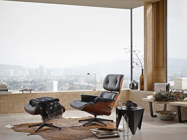 Scaunul Eames s-a impus ca un simbol al statutului