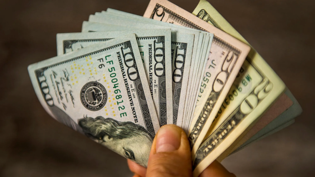Șase români sunt în topul Forbes al miliardarilor