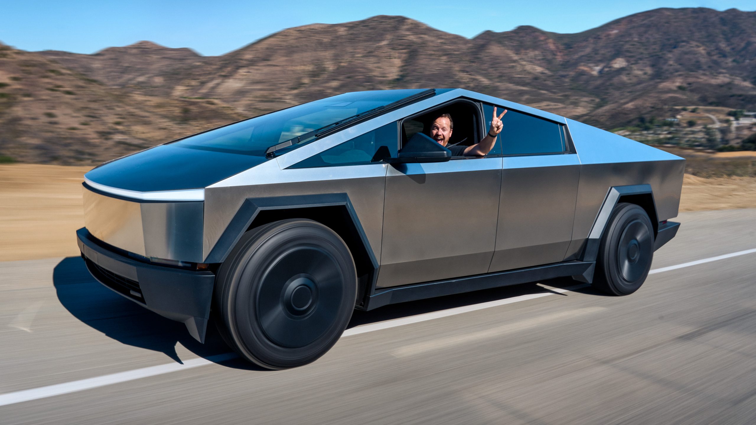Tesla recheamă în service 3.878 de vehicule Cybertruck