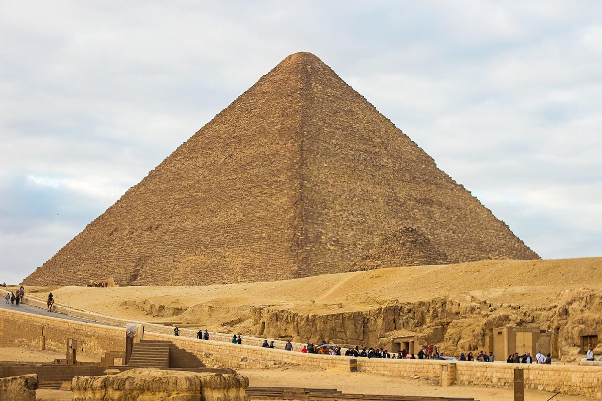O ramură pierdută a Nilului ar putea rezolva misterului piramidelor