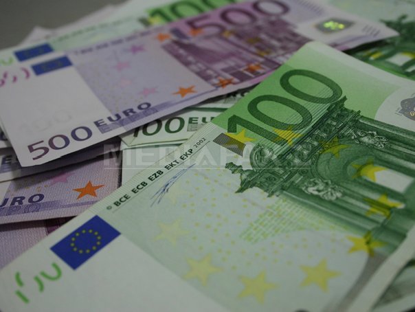 77.000 de români au depozite mari la bănci