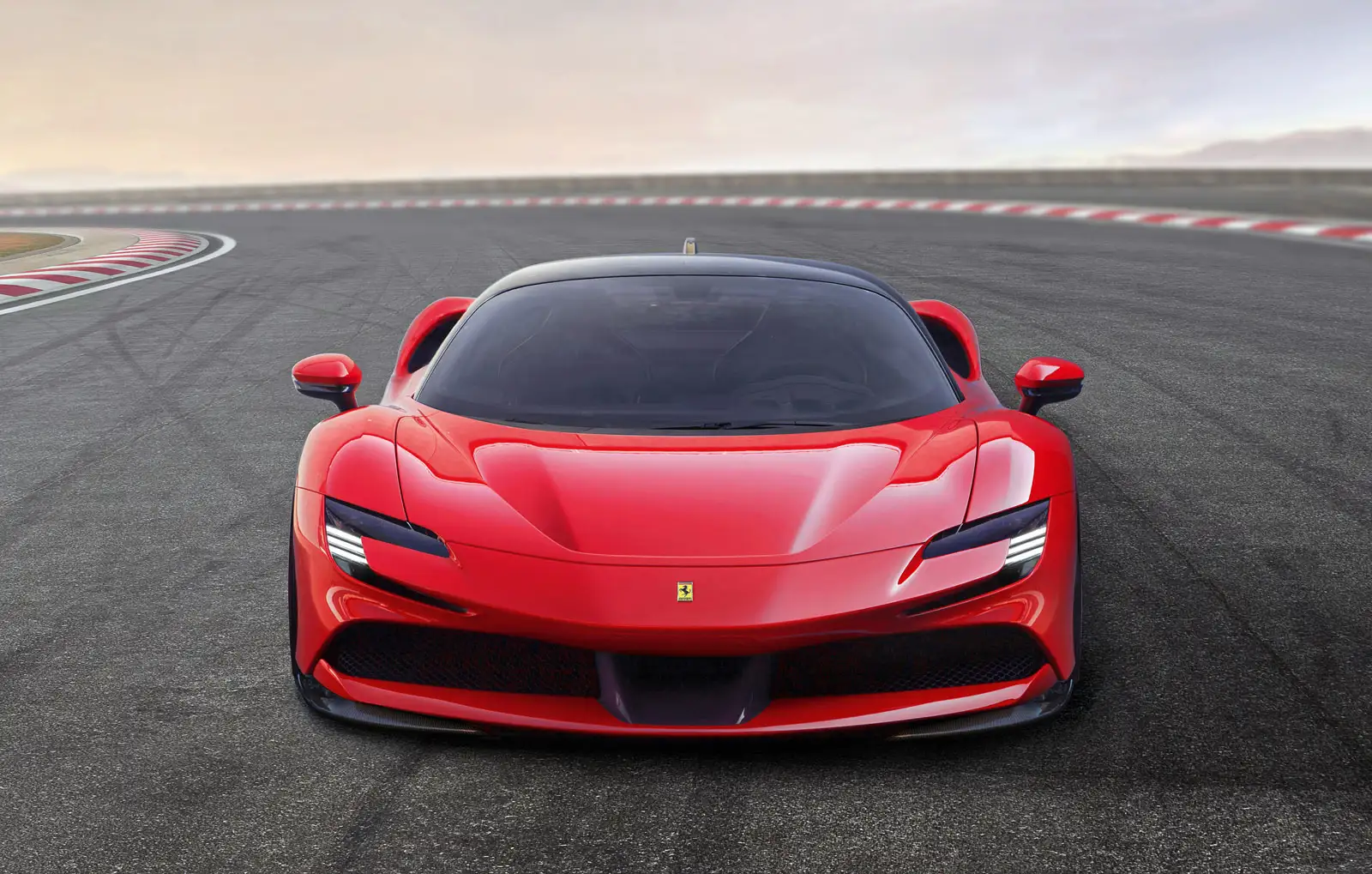 Ferrari lansează primul EV în 2025