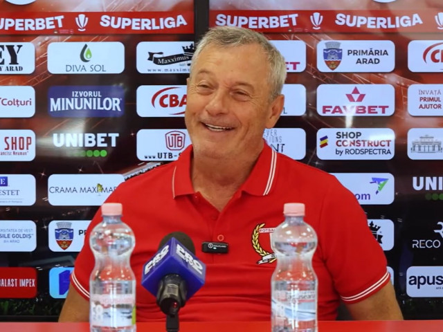 Mircea Rednic, show la conferință! Fotbalistul așteptat înapoi la echipă: ”Culege și acum roșii”