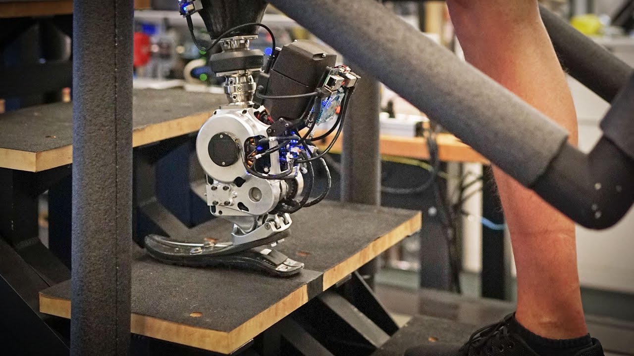 MIT a testat cu succes o nouă proteză bionică pentru picior