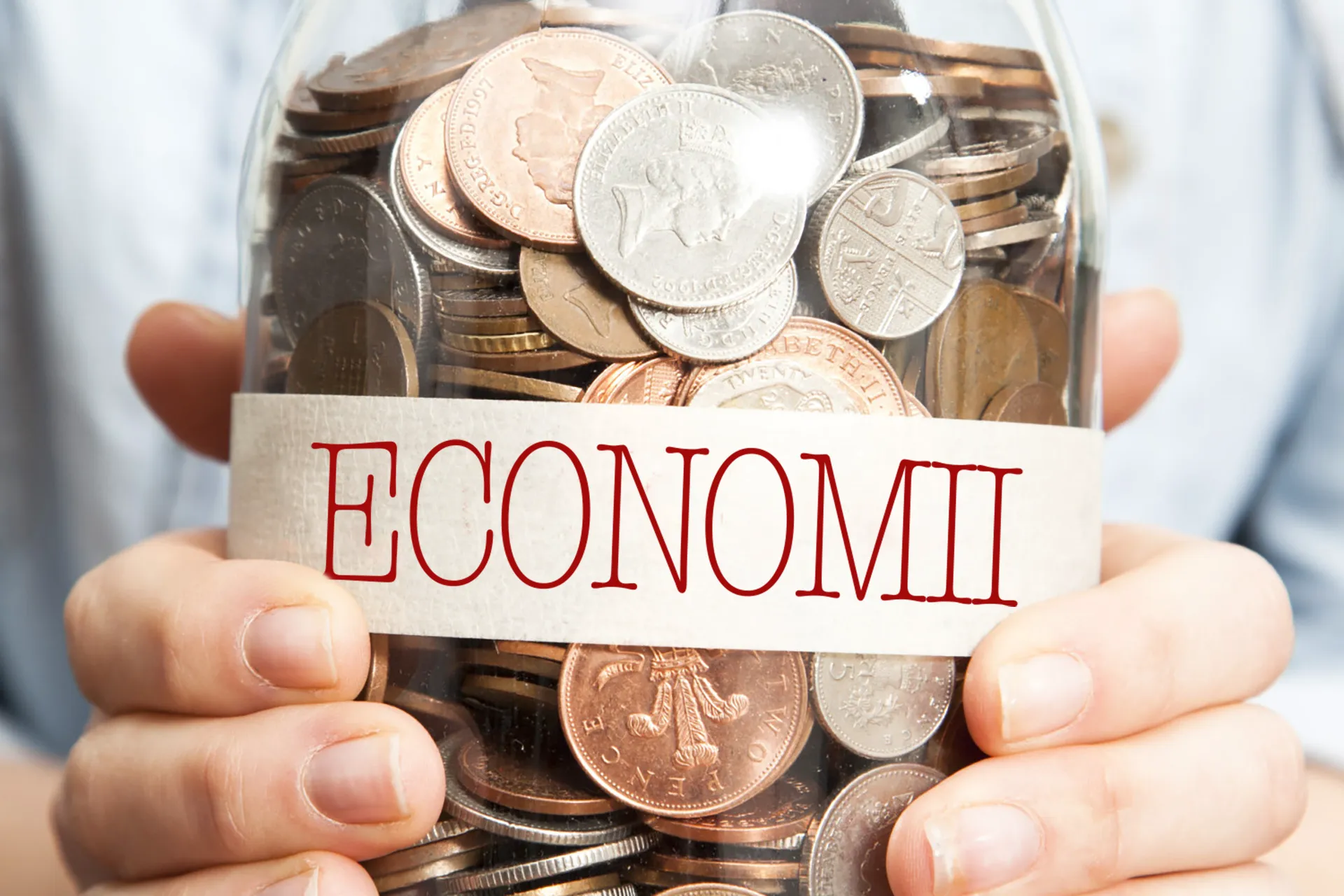 Românii țin economiile bancare în depozite la vedere