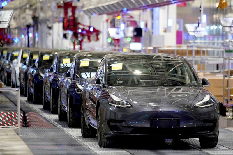 Votul UE privind tarifele impuse de China pentru vehiculele electrice nu este concludent