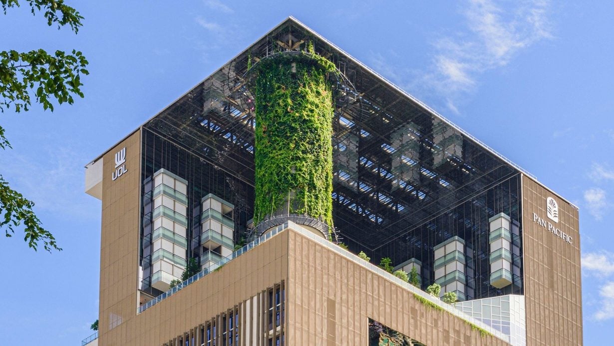 Hotelul Pan Pacific Orchard Din Singapore A Fost Desemnat Cel Mai Frumos Zgârie-nori Din Lume | VIDEO Hotelul Pan Pacific Orchard Din Singapore A Fost Desemnat Cel Mai Frumos Zgârie-nori Din Lume | VIDEO