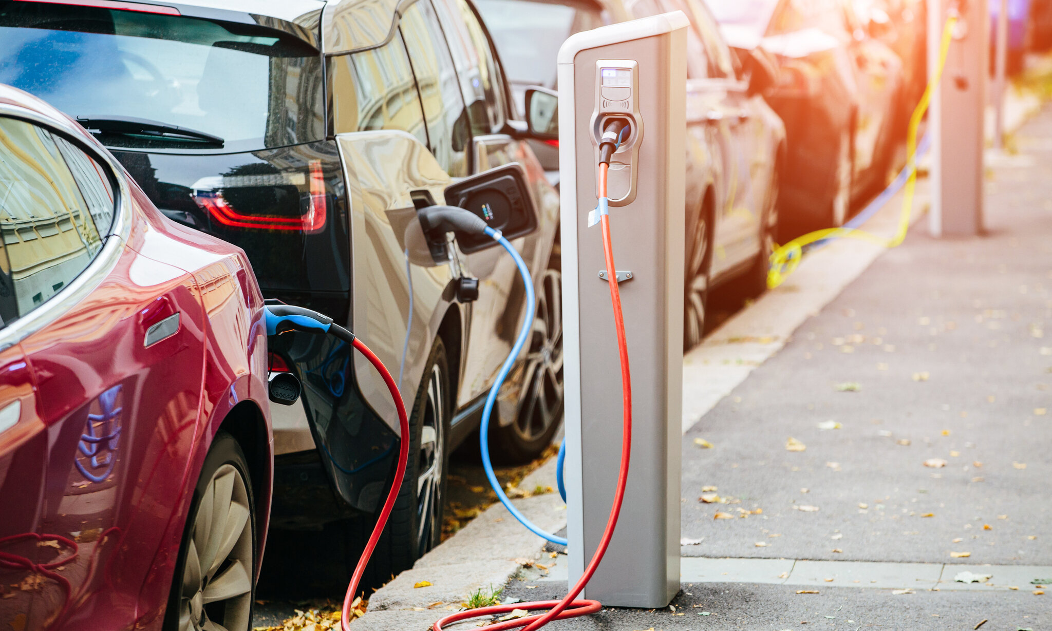 Cât costă să încarci o maşină electrică în România