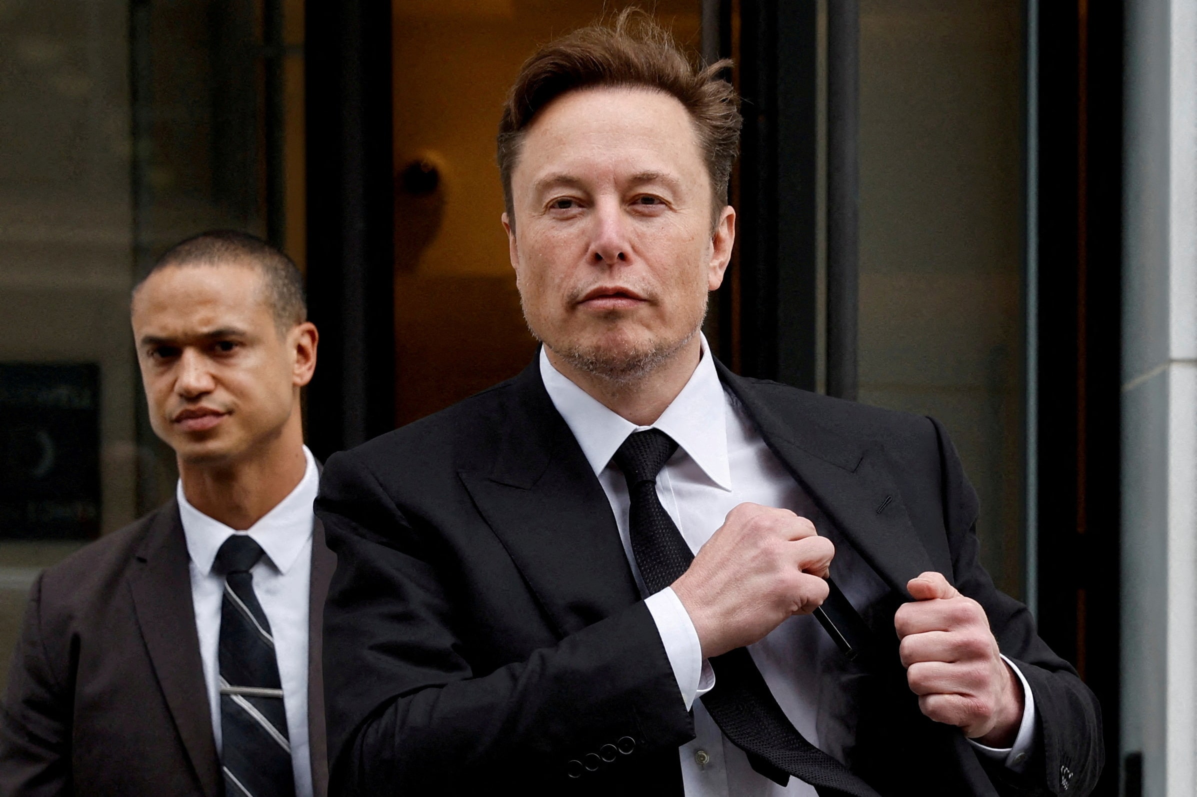 Elon Musk primește critici dure de la politicienii germani