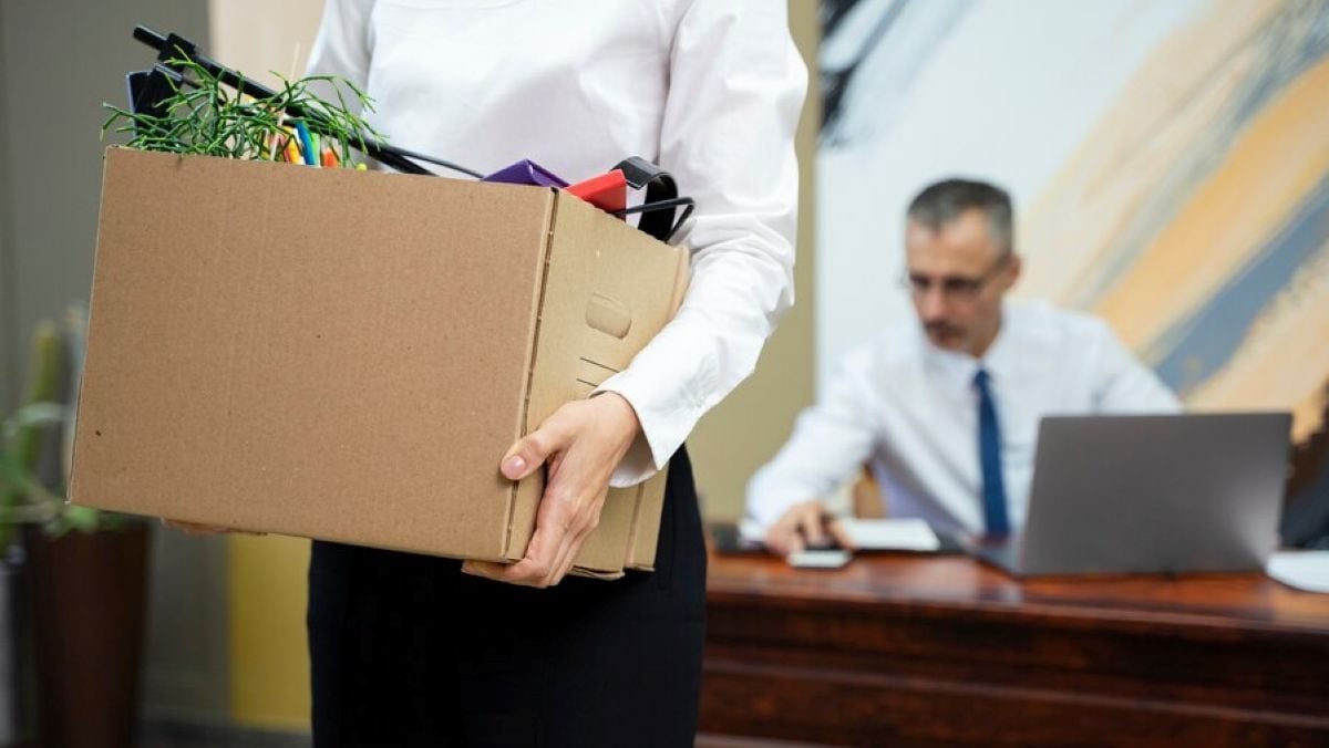 Motivele Pentru Care Companiile Concediază în Masă Angajații Generației Z. De Unde Pleacă, De Fapt, Problemele