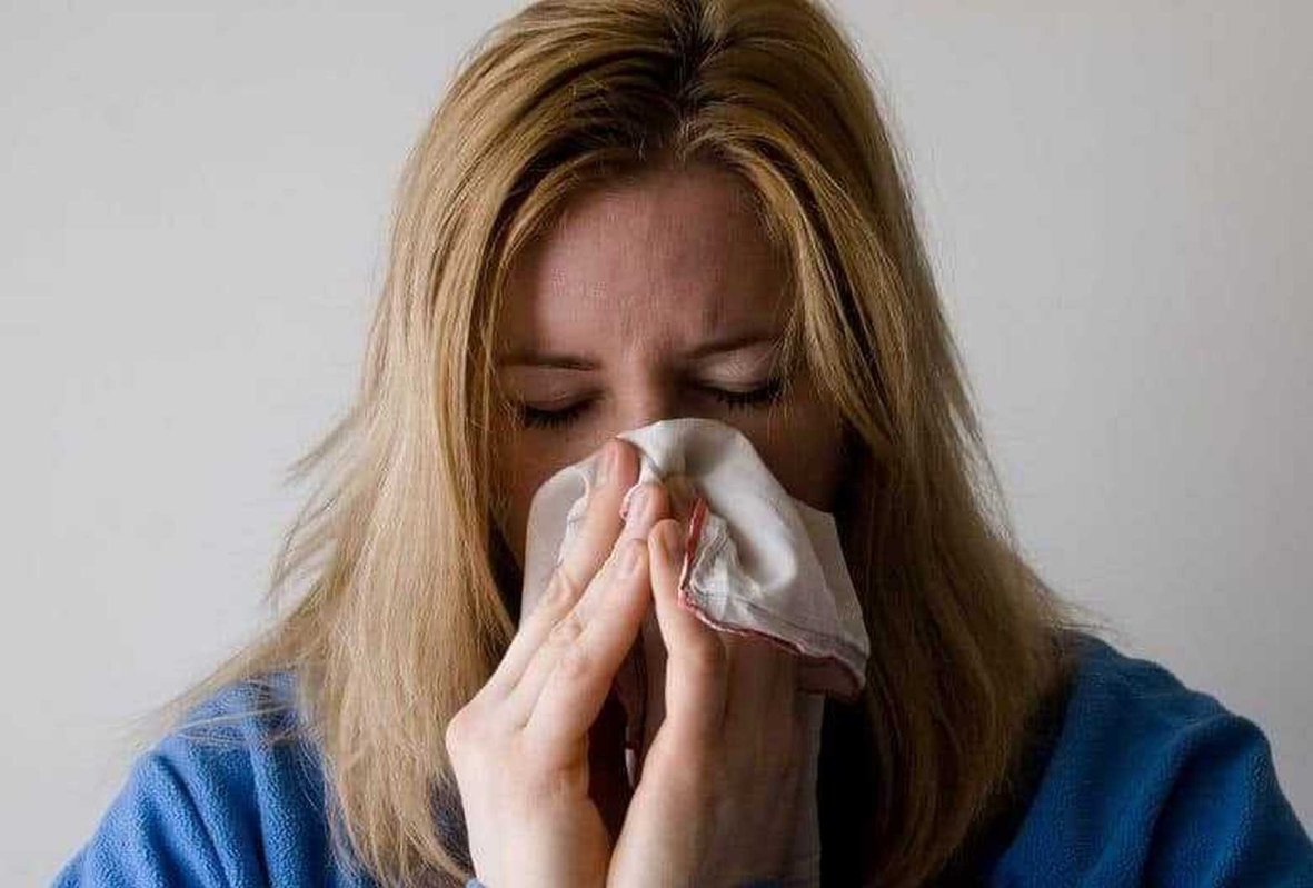 Explozie de cazuri de INFECȚII respiratorii. Spitalele, inclusiv cele de pediatrie, nu mai fac față numărului mare de pacienți