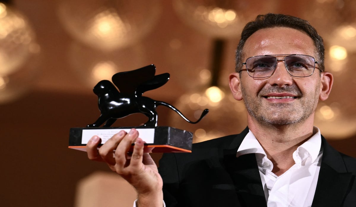 Premiere Internaționale și Premii Pentru ‘Anul Nou Care N-a Fost’ Al Lui Bogdan Mureșanu
