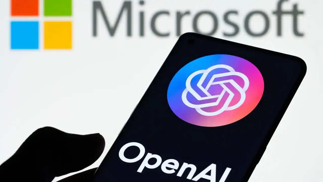 Microsoft acceptă să piardă din profitul OpenAI: Care e condiția