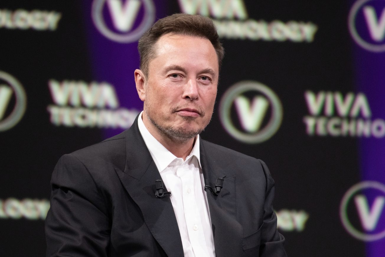 Elon Musk spune că lasă DOGE și se întoarce la X și Tesla