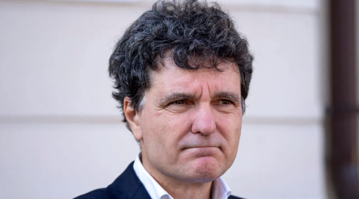 „E incalificabil să foloseşti bolnavi de cancer ca temă electorală”