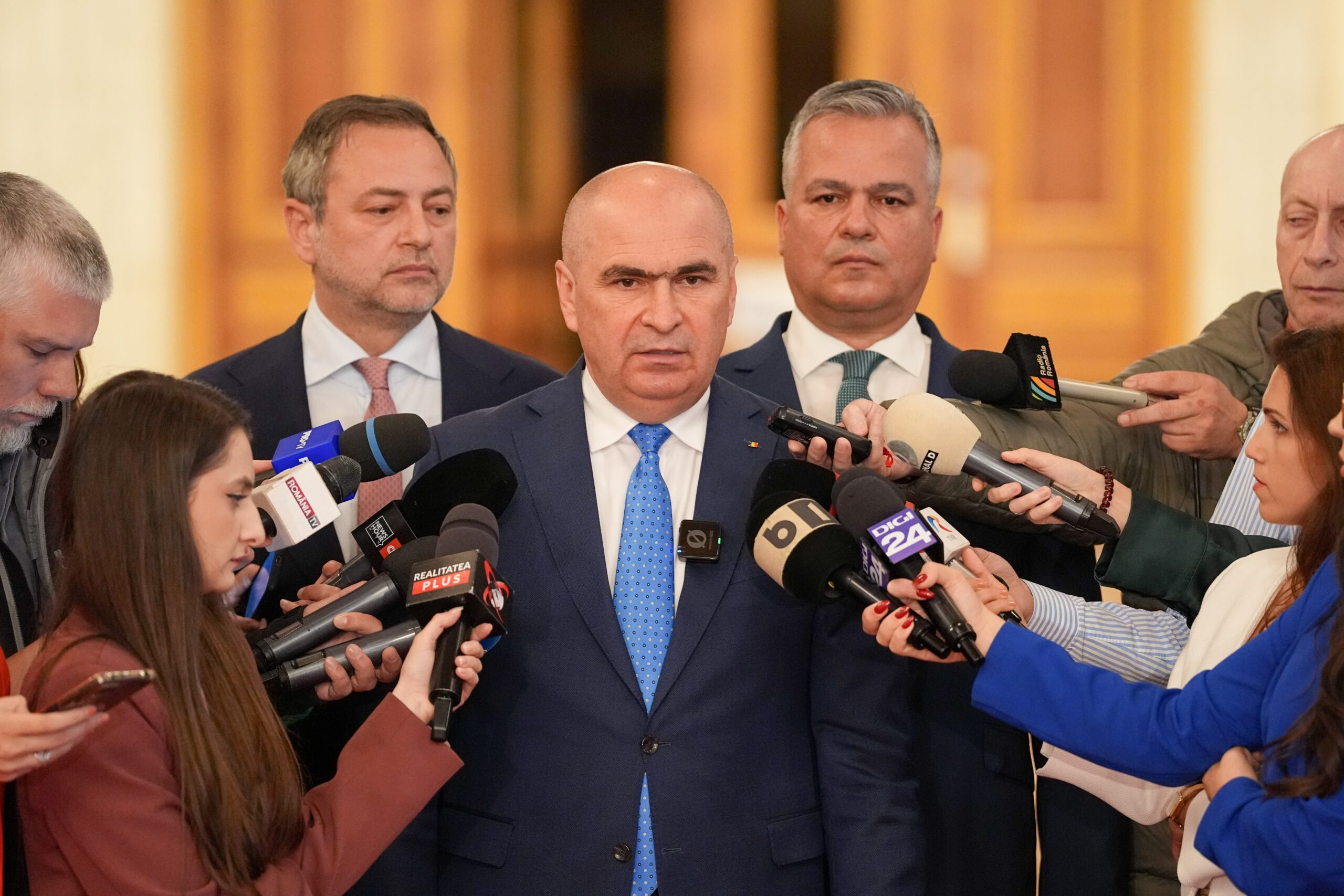 USR respinge varianta unei noi rotative guvernamentale. Pe cine susține pentru funcția de premier