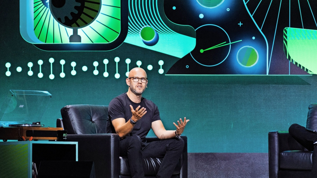 CEO-ul Spotify investește 600 de milioane de euro în tech militar