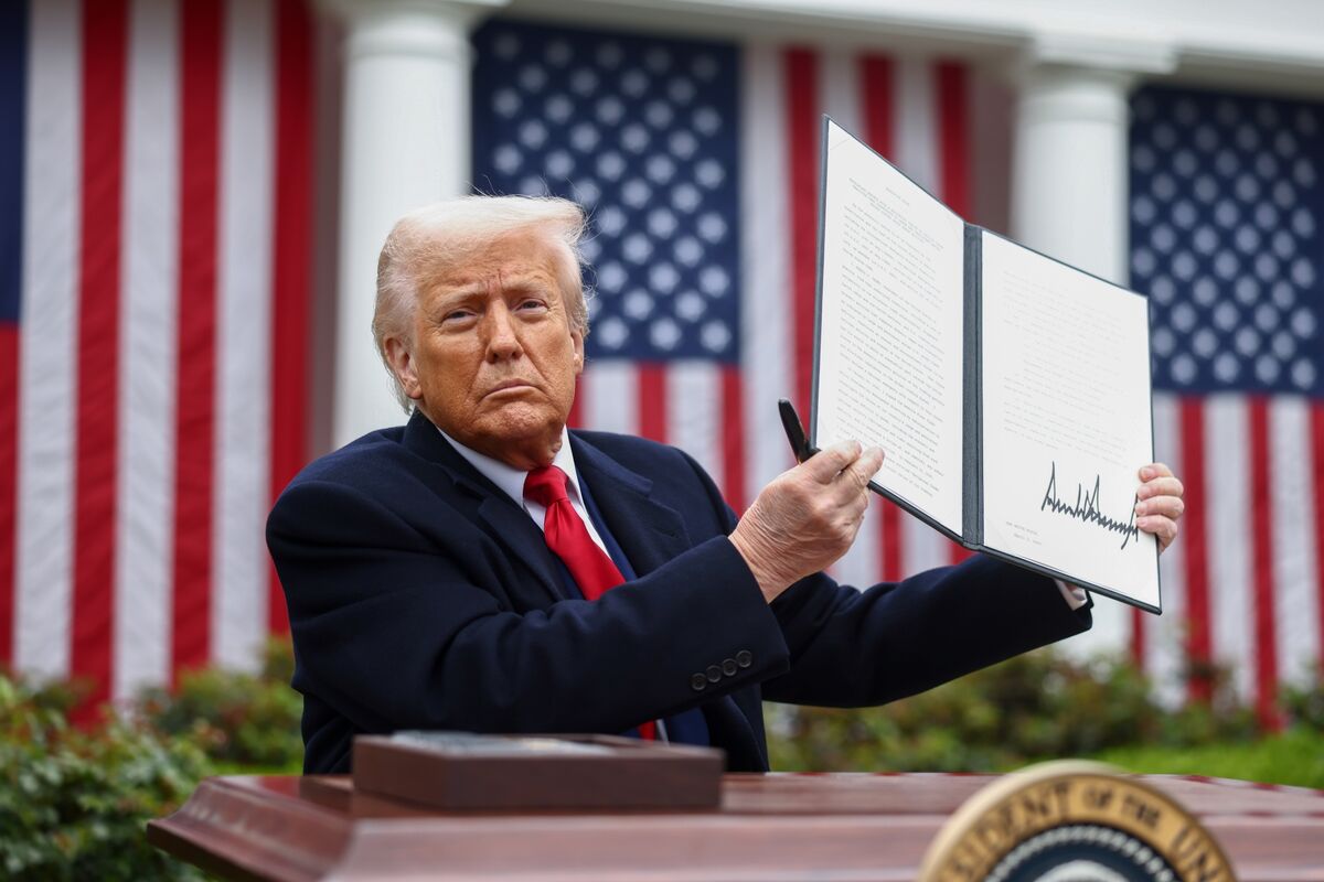 Tarifele lui Trump lovesc industria auto