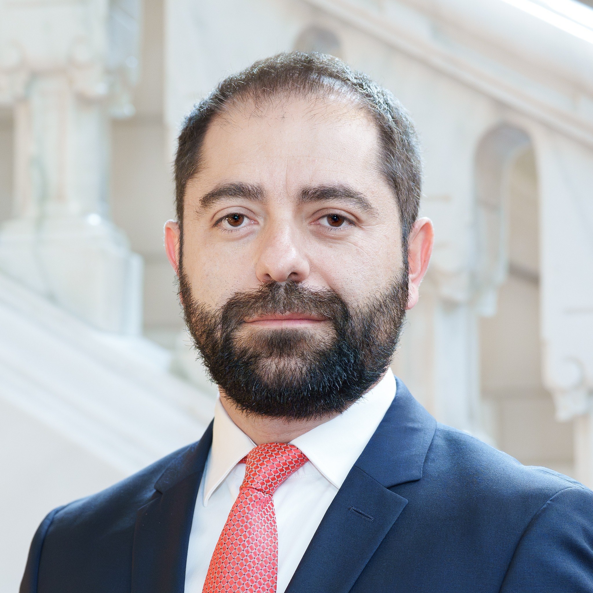Doar 64% dintre românii apți de muncă lucrează, conform lui Radu Burnete: „Nu se poate ca doar unii dintre noi să plătim mereu”