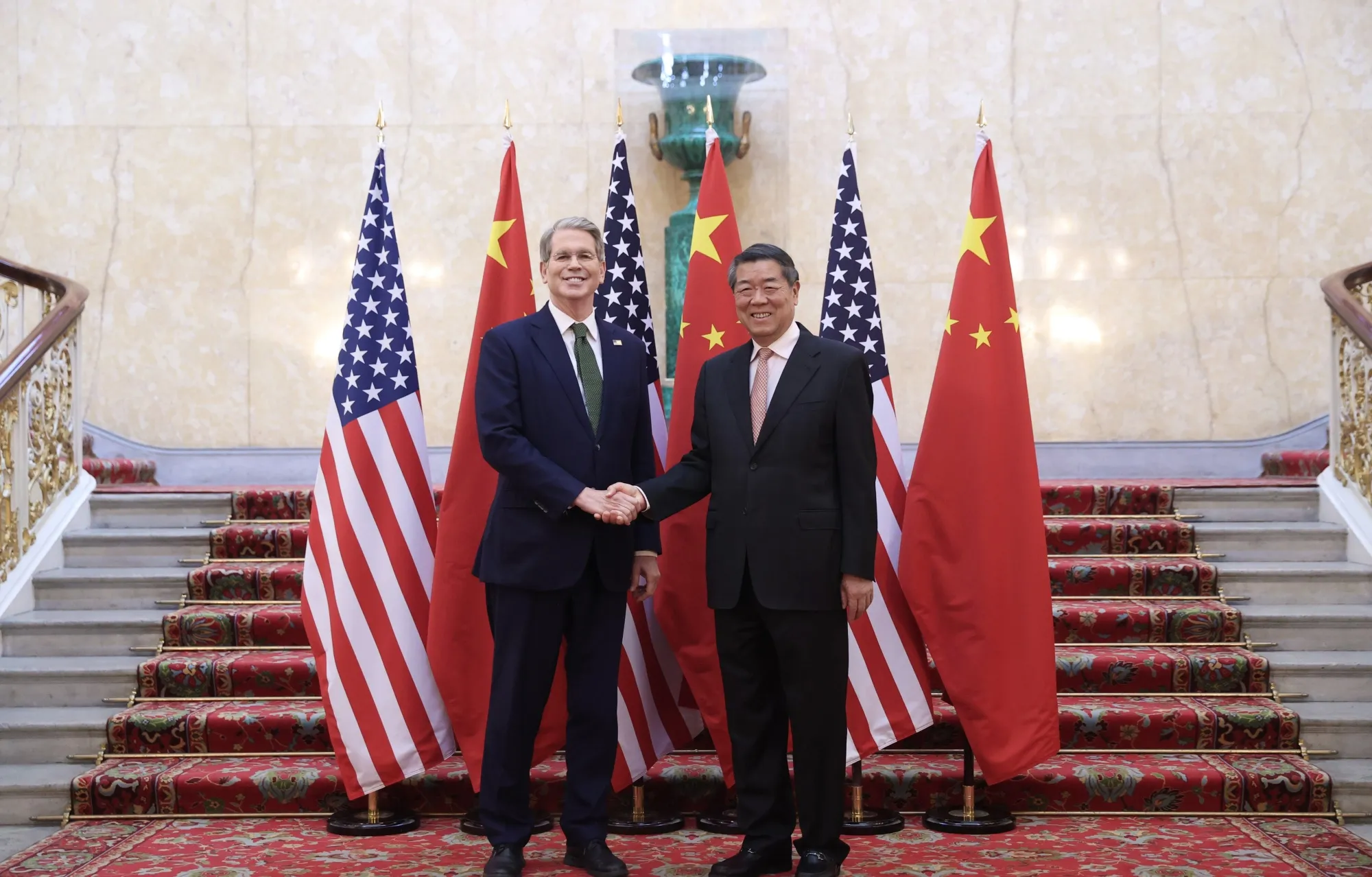 SUA și China au negociat tarifele timp de peste 5 ore la Stockholm
