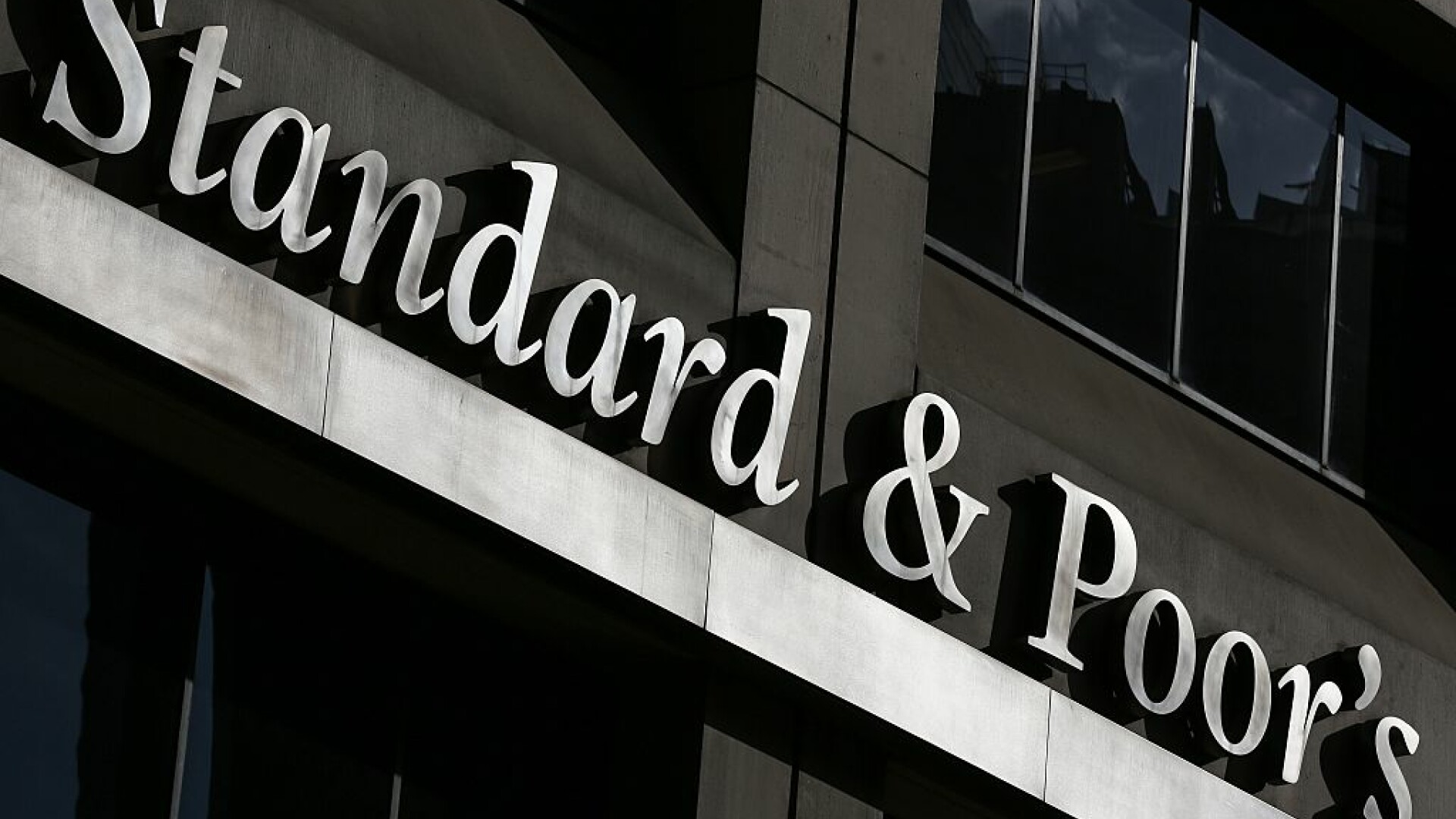 Agenția de rating S&P a confirmat ratingul de țară pentru România