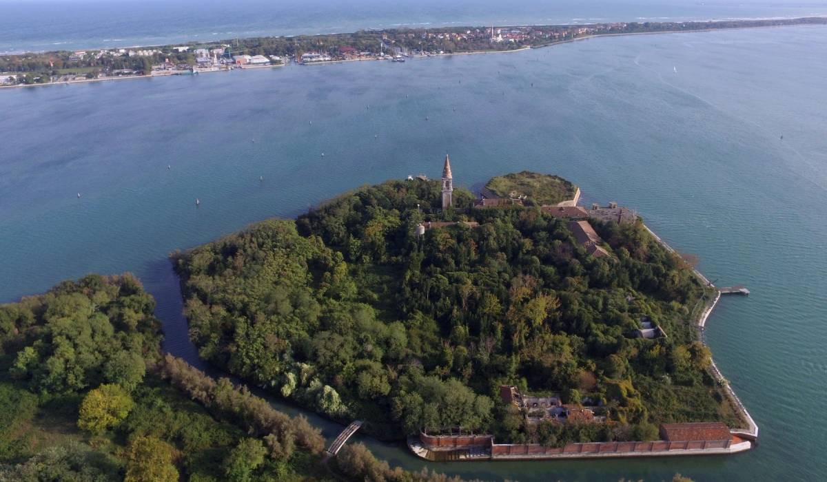 Cum va fi transformată insula „bântuită” din Veneția într-un parc de lux pentru localnici. Turiștii nu vor avea voie să meargă