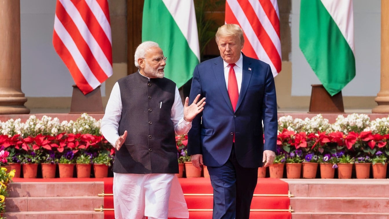 Trump impune Indiei tarife de 25% plus „penalități” pentru comerțul cu Rusia