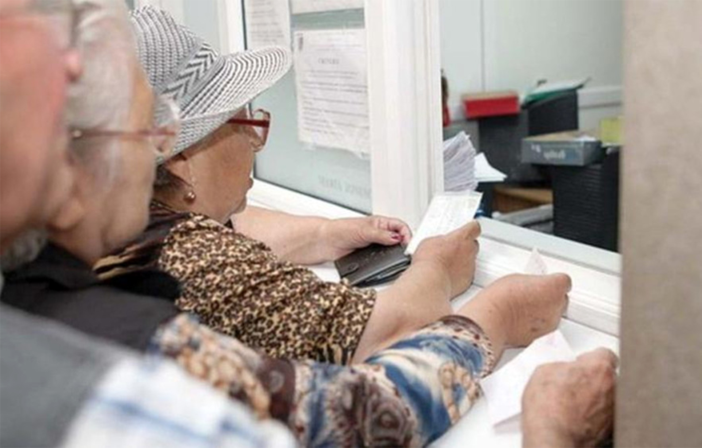 Pacienții cu afecțiuni oncologice, care au PENSII de peste 3.000 lei, încă nu sunt exceptați de la plata CASS, așa cum anunțase Ministerul Sănătății